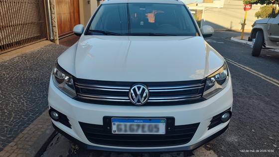 VOLKSWAGEN TIGUAN 1.4 TSI 16V TURBO GASOLINA 4P DSG VOLKSWAGEN TIGUAN 1.4 TSI 16V TURBO GASOLINA 4P DSG